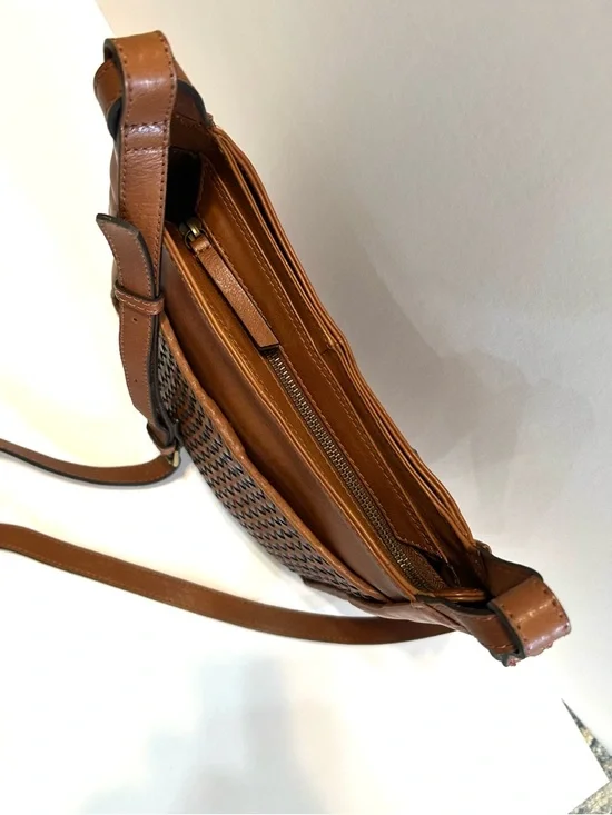 New Super Soft  Woven Leather Crossbody Bag - Tan/Brown - Picture 3 of 13